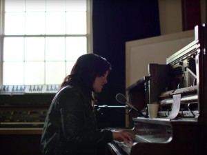 Watch Brandy Clark’s Stunning New Acoustic Video for “You Can Come Over”