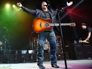 Garth Brooks Teams With Target to Release 10-Disc Boxed Set, Including New Album