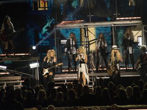 Runaway June, Lindsay Ell and Lindi Ortega Make One Hell of a Backup Band For Carrie Underwood