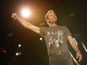 Dierks Bentley and Elle King’s “Different for Girls” Wins CMA Award for Musical Event of the Year