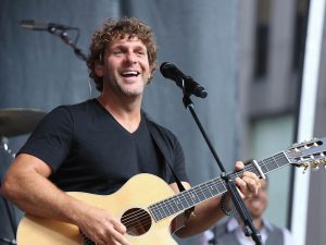 Billy Currington Announces “Stay Up ’Til the Sun” Tour
